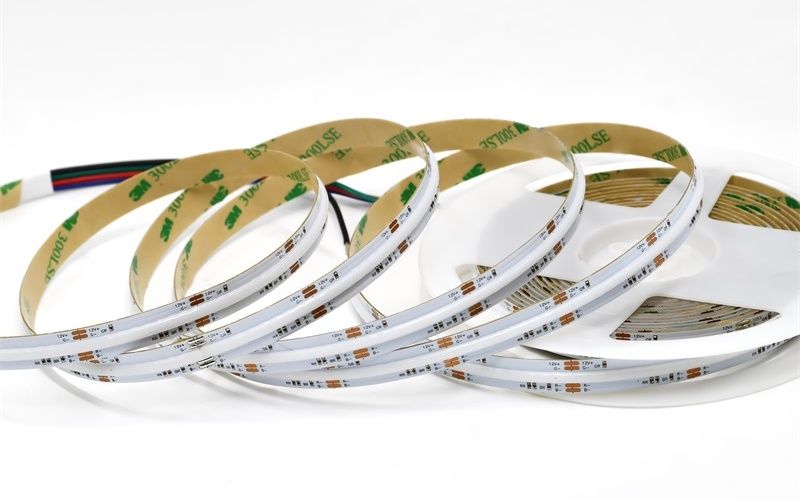 擁抱舒適的燈光體驗：了解COB燈帶的顏色和溫度！