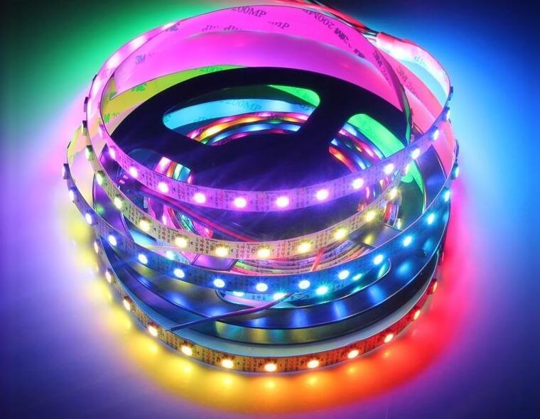 為什么同樣是RGB燈帶，價格差距那么大，有哪些差別？